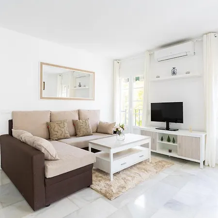 Apartment Holidays2malaga Montesa 700m From The Rooftop Terrace
